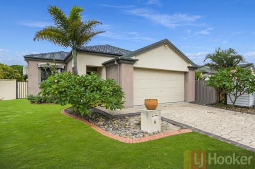 Oceania Beach Paradise — Yamba