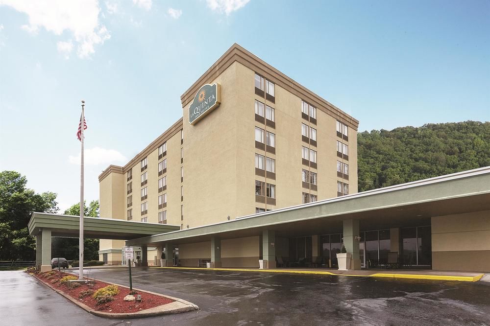 Holiday Inn Pittsburgh North - photo 7
