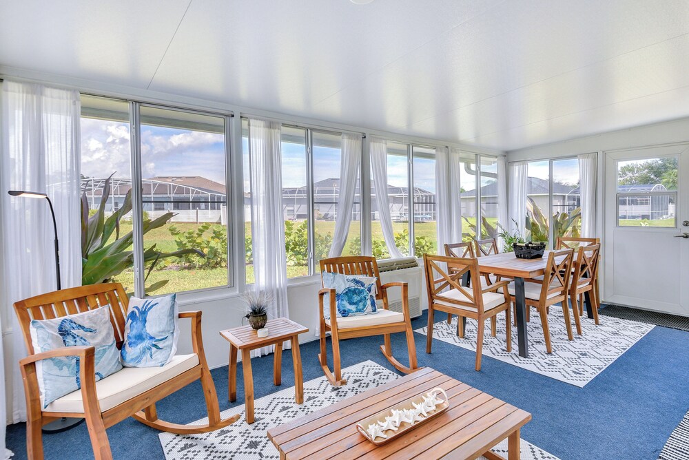 Edgewater Vacation Home with Game Room and Pool Access — 4-Star Luxury Hotel in Edgewater, United States