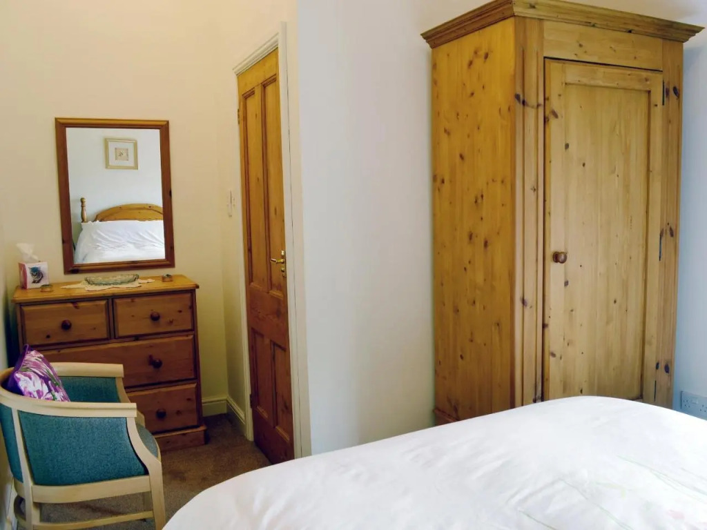 Ostlers Cottage — 4-Star Luxury Hotel in Long Bennington, United Kingdom