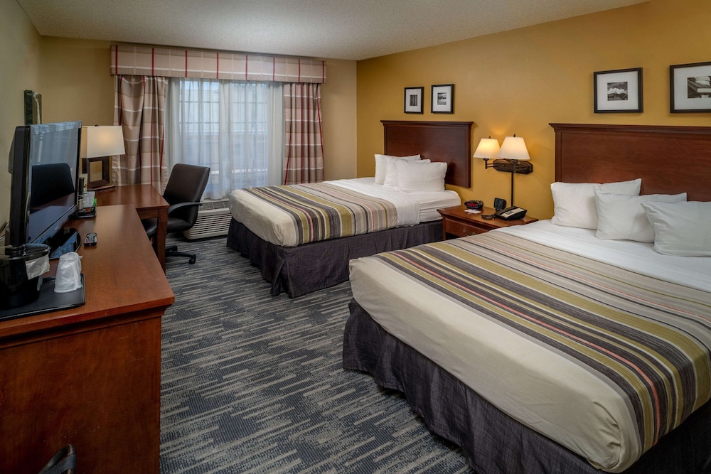 Country Inn & Suites by Radisson Charleston South WV - photo 12