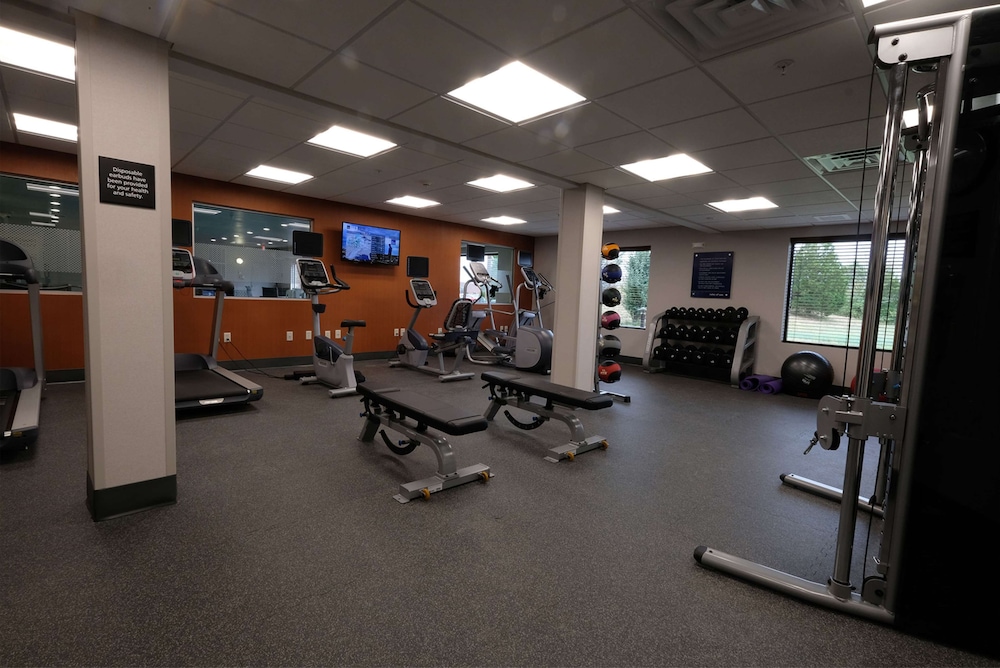 Hampton Inn Searcy - photo 11