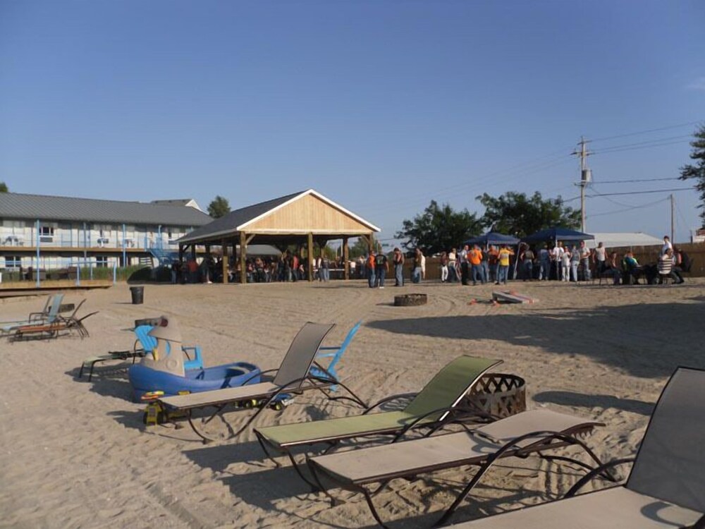 Beachfront Resort - photo 27