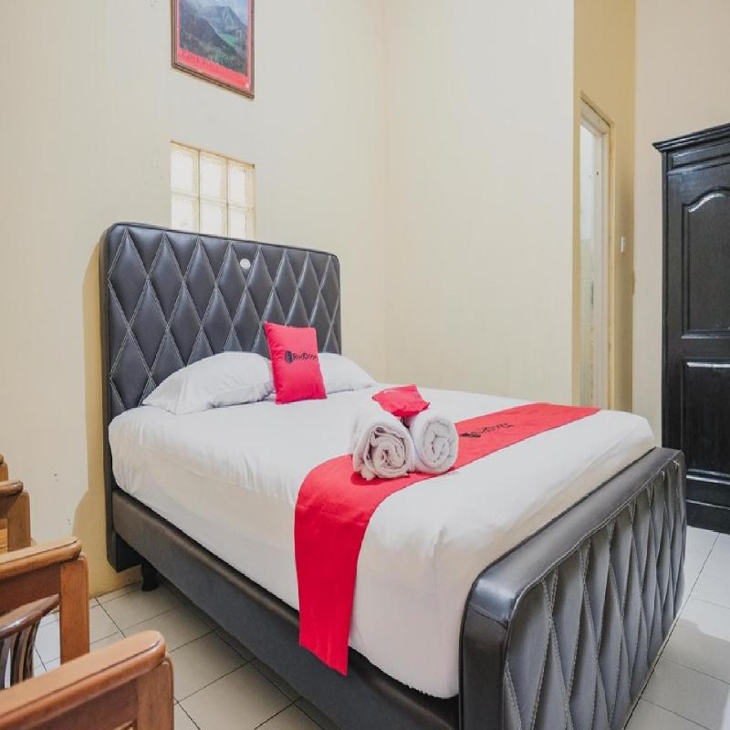 Formerly Reddoorz Syariah Stadion Maulana Yusuf in Serang, Indonesia