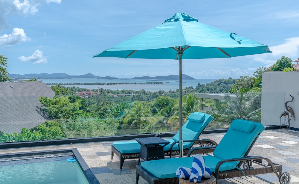 Aislinn Villa Luxury Private Pool Villa @Seaview — 4-Star Luxury Hotel in Kuah, Malaysia