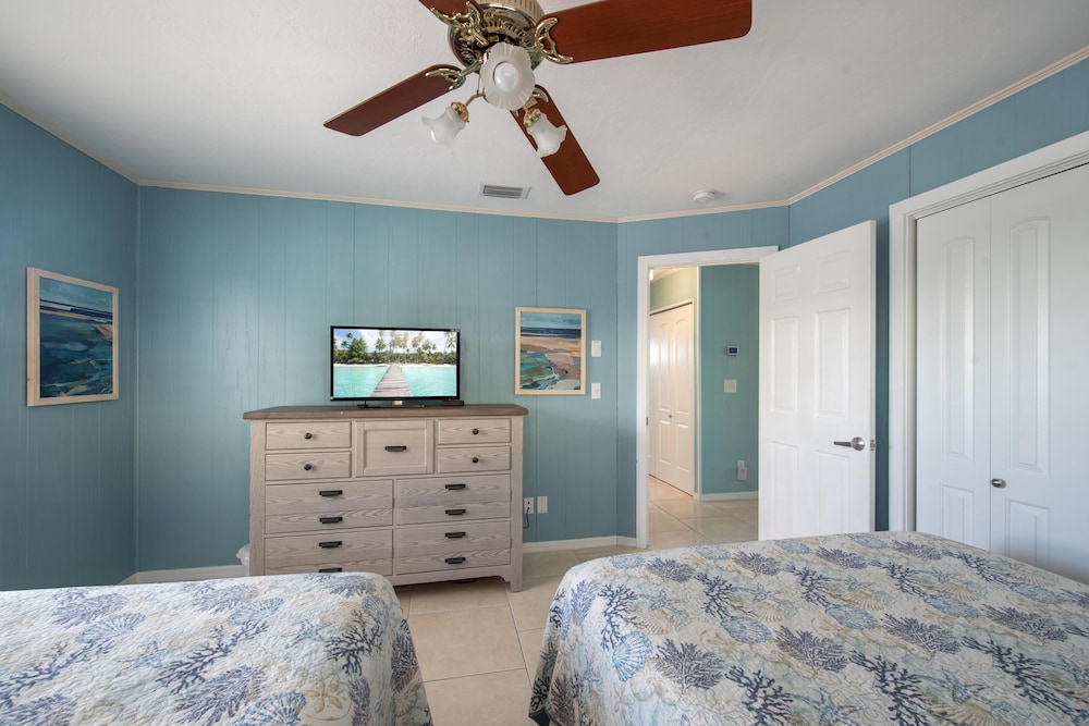 Kokomo by Sun Palace Vacations in Fort Myers Beach, United States