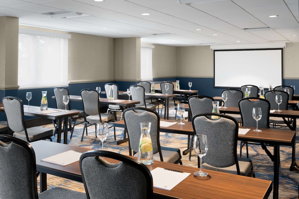 The Alloy King of Prussia a DoubleTree by Hilton - photo 52