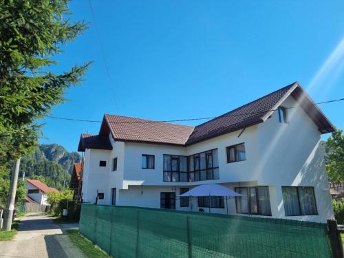 Lestephania - carbon neutral hotel in Le Moule