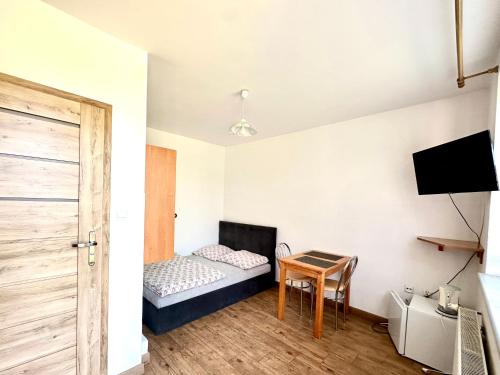Pokoje Gościnne Złoty Potok Jura Krakowsko Częstochowska Dom w zaciszu podwórka pet-friendly hotel Potok Zloty