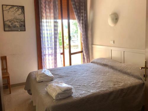 Sansovino Bed And Car — Florence