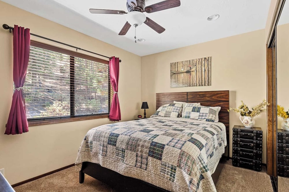 Sutter Ln by Avantstay Beautifully Remodeled Kitchen 4cabin chic Bedrooms - photo 44
