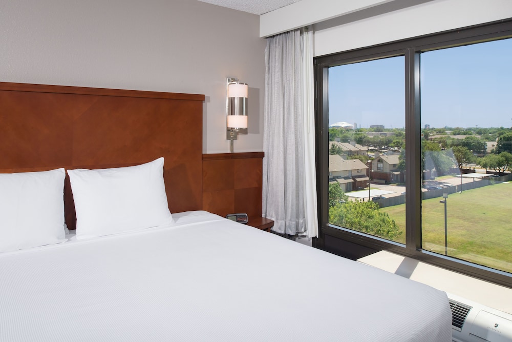 Hyatt Place Dallas North Arlington Grand Prairie - photo 14