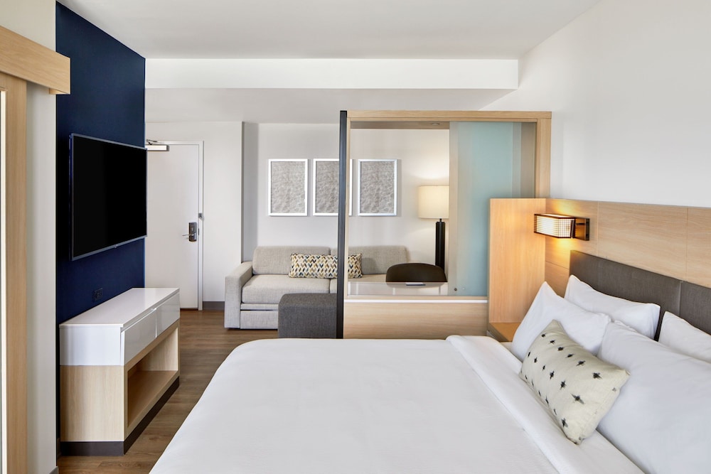 SpringHill Suites by Marriott Jacksonville Beach Oceanfront - photo 34