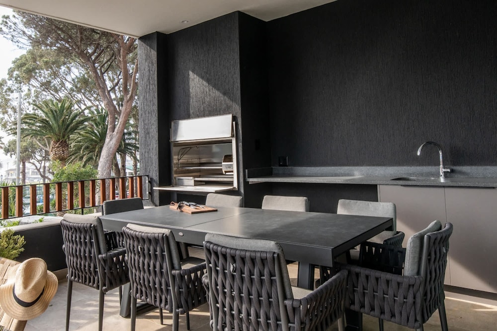 Incredible Camps Bay Escape w Pool Solange Villa