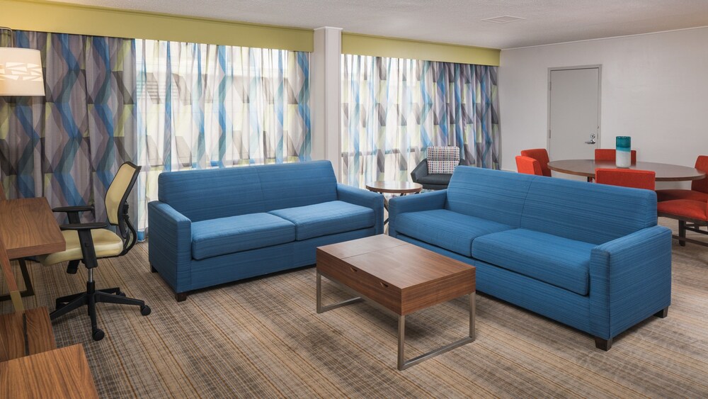 Holiday Inn Express Springfield by IHG - photo 9