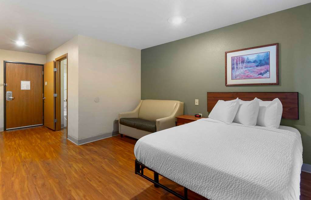 Extended Stay America Select Suites Kansas City South I 49 - photo 27