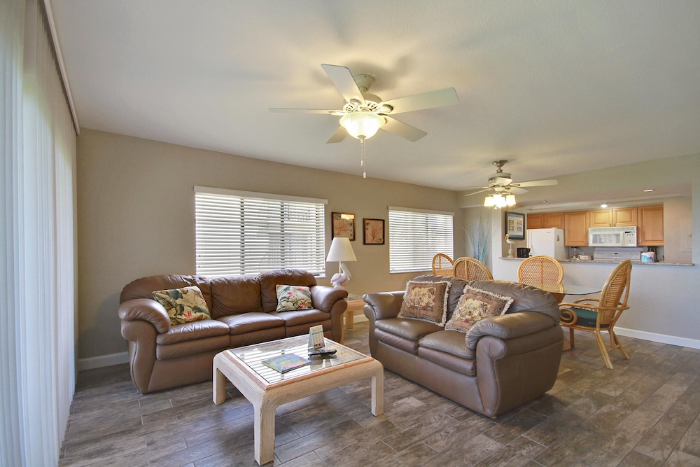 Land's End 8 306 Beach Front Premier - photo 10