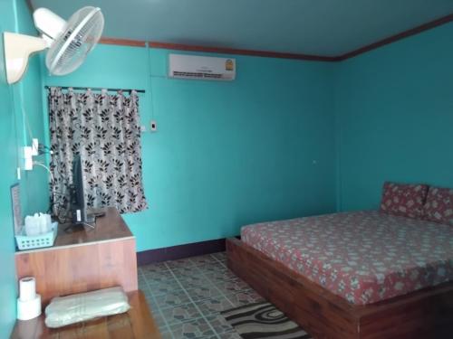 Saran Resort room6 - last minute hotel in Buri Ram