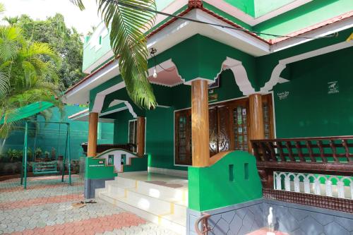 County Pep - carbon neutral hotel in Unknown City