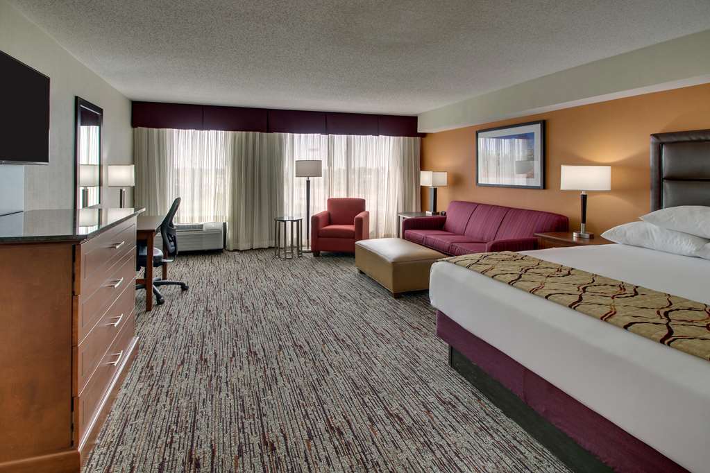 Drury Inn & Suites Bowling Green - photo 23