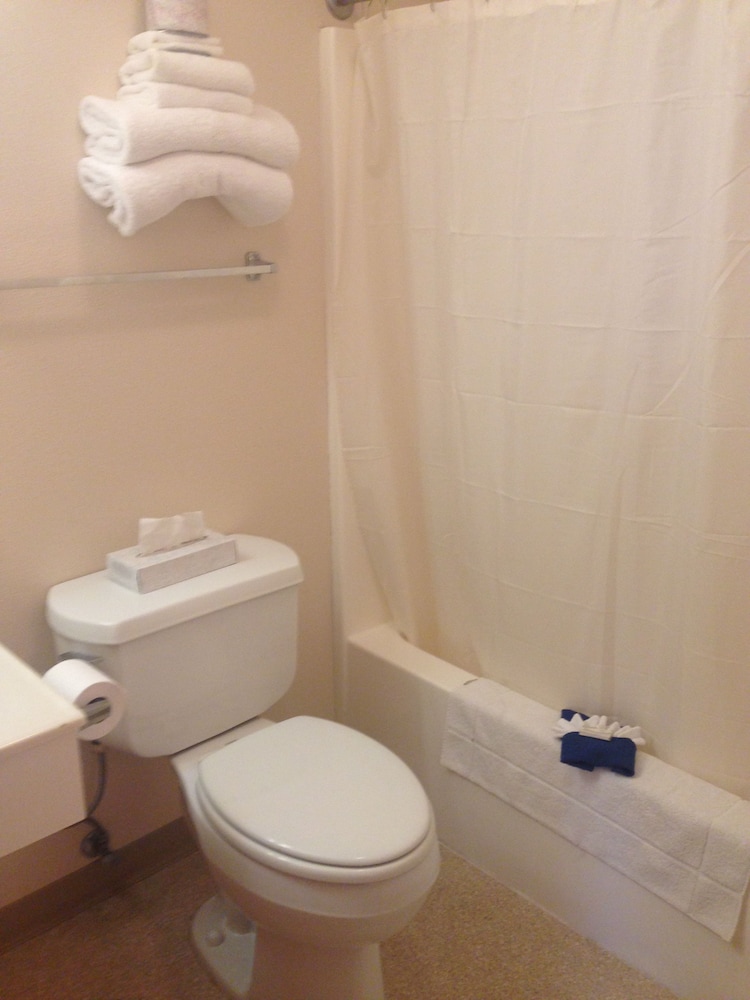 Windbreak Hotel - photo 14
