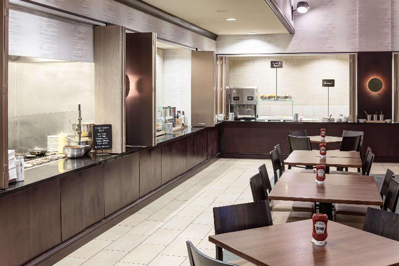 Embassy Suites by Hilton Tampa Brandon - photo 102