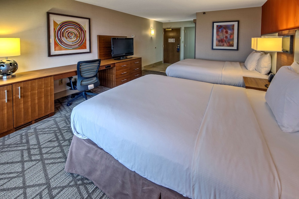 Hilton Knoxville Airport - photo 8