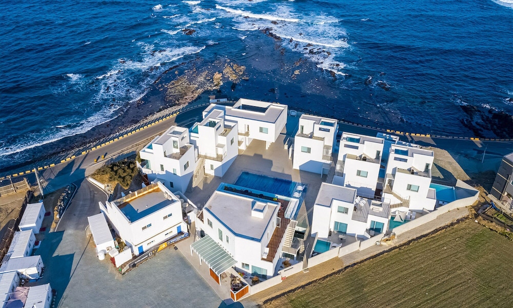 Pohang Starscape Pool Villa — 4-Star Luxury Hotel in Pohang, South Korea