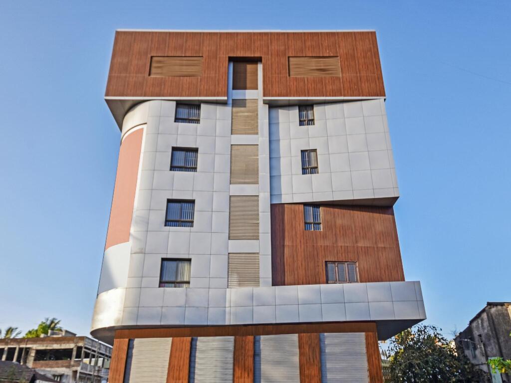 The Address By Oyo Rooms — Nashik