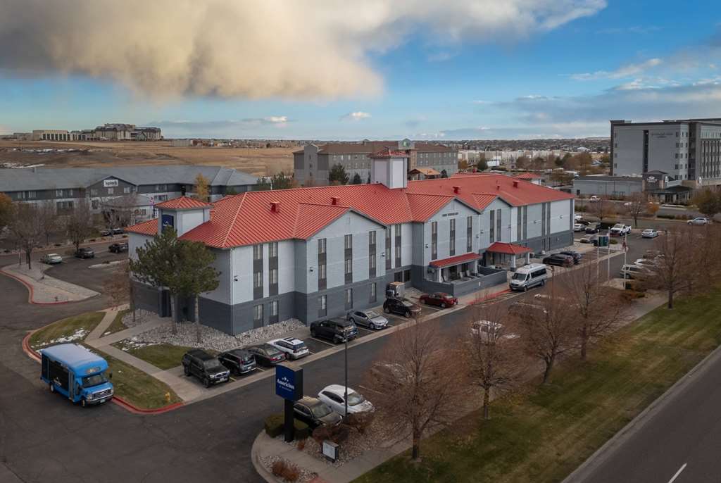AmericInn by Wyndham Denver Airport — hotel near Denver International Airport