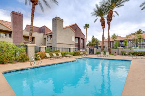 5 Mi to Las Vegas Strip Condo with Community Perks