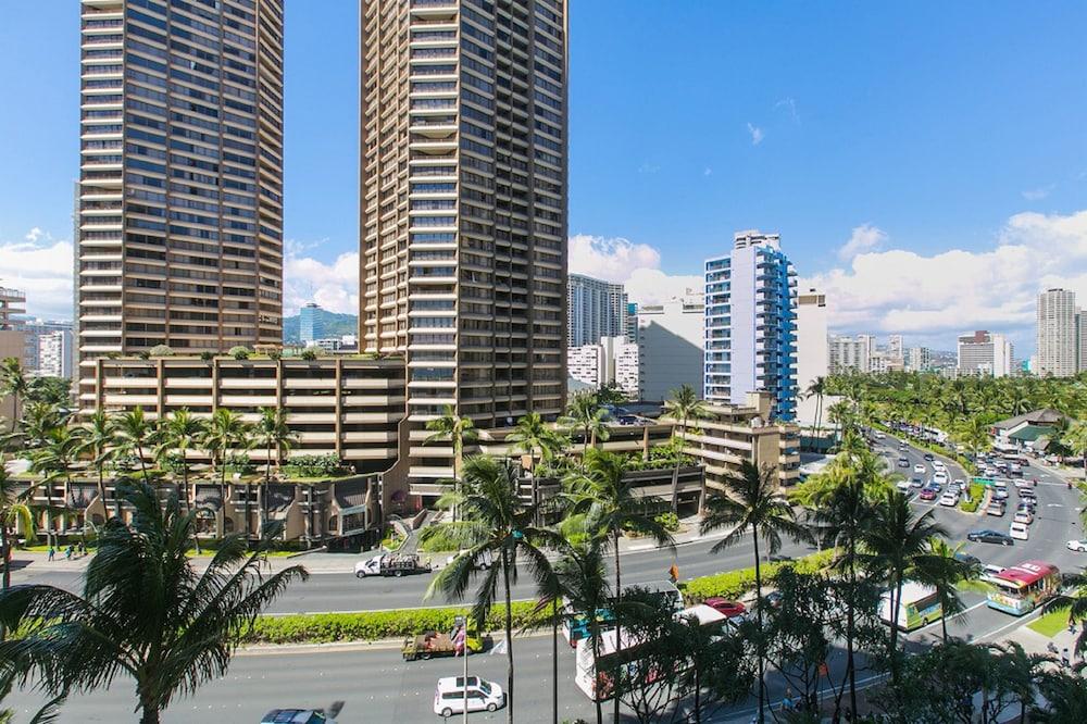 Marina Hawaii Vacations at the Ilikai Tower - photo 2