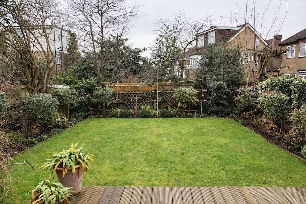Hardinge Road by Onefinestay — 4-Star Luxury Hotel in London, United Kingdom
