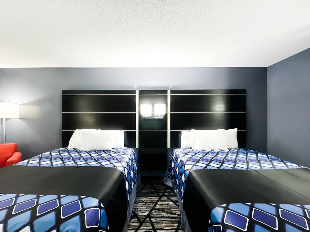 Blaine Town Inn & Suites - photo 8