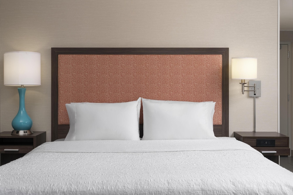 Hampton Inn & Suites Yonkers Westchester - photo 8