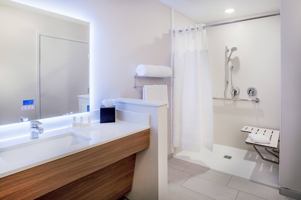 Fairfield Inn & Suites by Marriott McPherson - photo 34