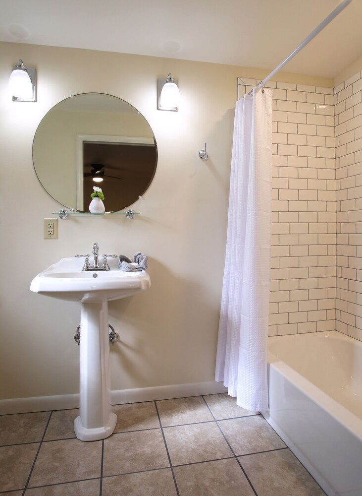 Tower House Inn - photo 17