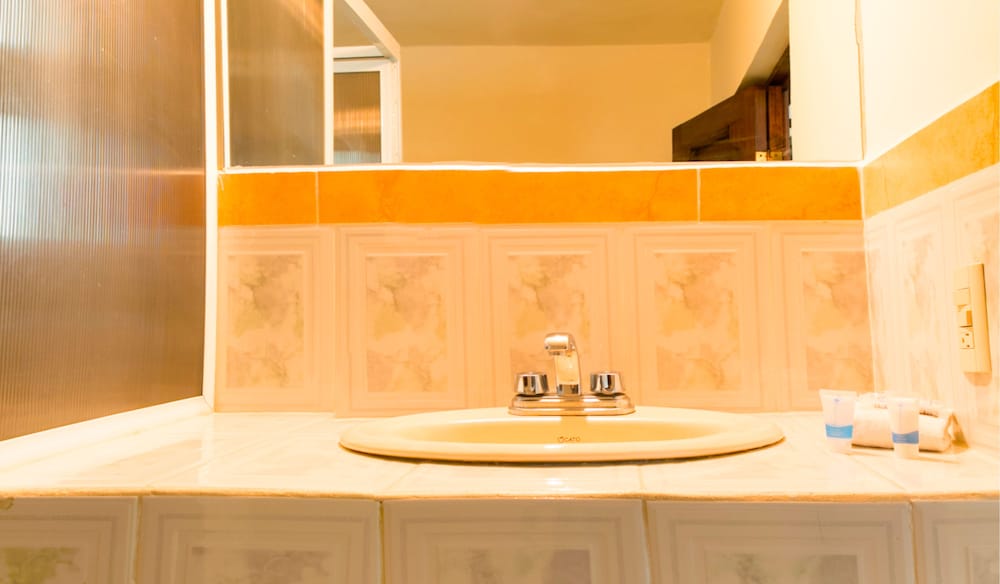 Bathroom sink