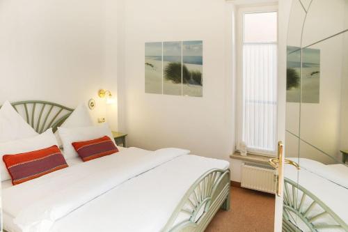 Fewo Rosenhof 12 in Ostseebad Kuehlungsborn, Germany