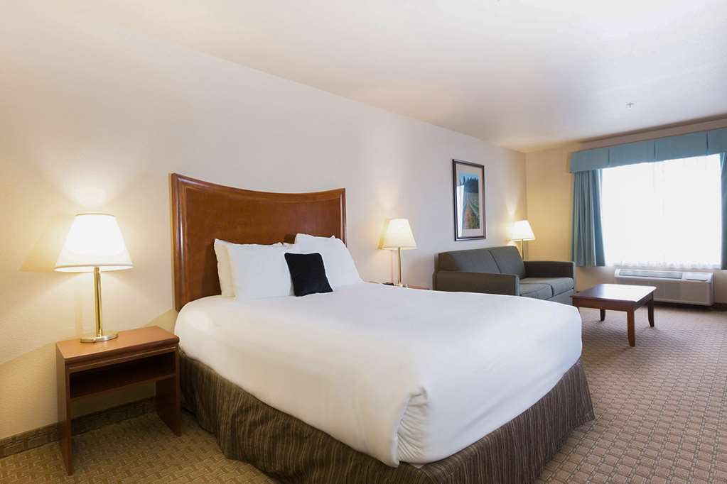 Red Lion Inn & Suites McMinnville - photo 7