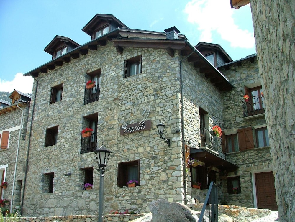 Hotel Areulo - carbon neutral hotel in Benasque