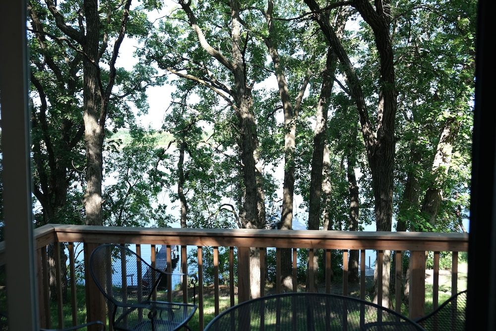 Swan Lake Resort & Campground - photo 29