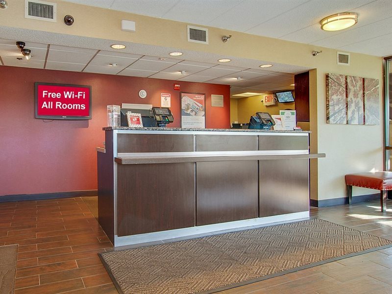 Red Roof Inn Akron - photo 3