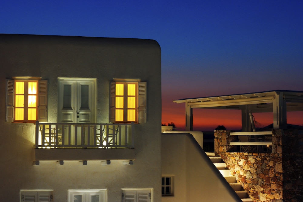 Aspalathras White Hotel — Folegandros — photo 2