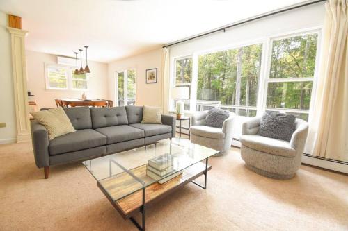 Hudson Valley Haven NY - carbon neutral hotel in Red Hook