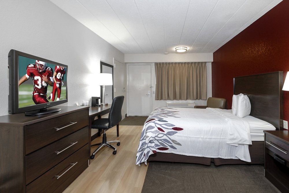 Red Roof Inn Cleveland Medina - photo 14