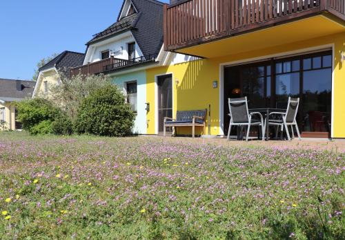 Ferienwohnungen Stückweg Schlehenhaus App 01 — 4-Star Luxury Hotel in Ostseebad Prerow, Germany