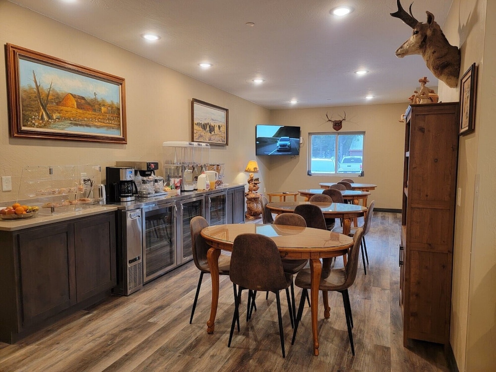 Wagon Wheel Hotel - photo 51