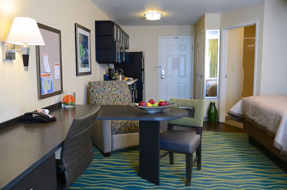 Candlewood Suites Denver Northeast Brighton by IHG - photo 24