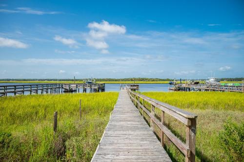 Sound Sleeper by Oak Island Accommodations - photo 20